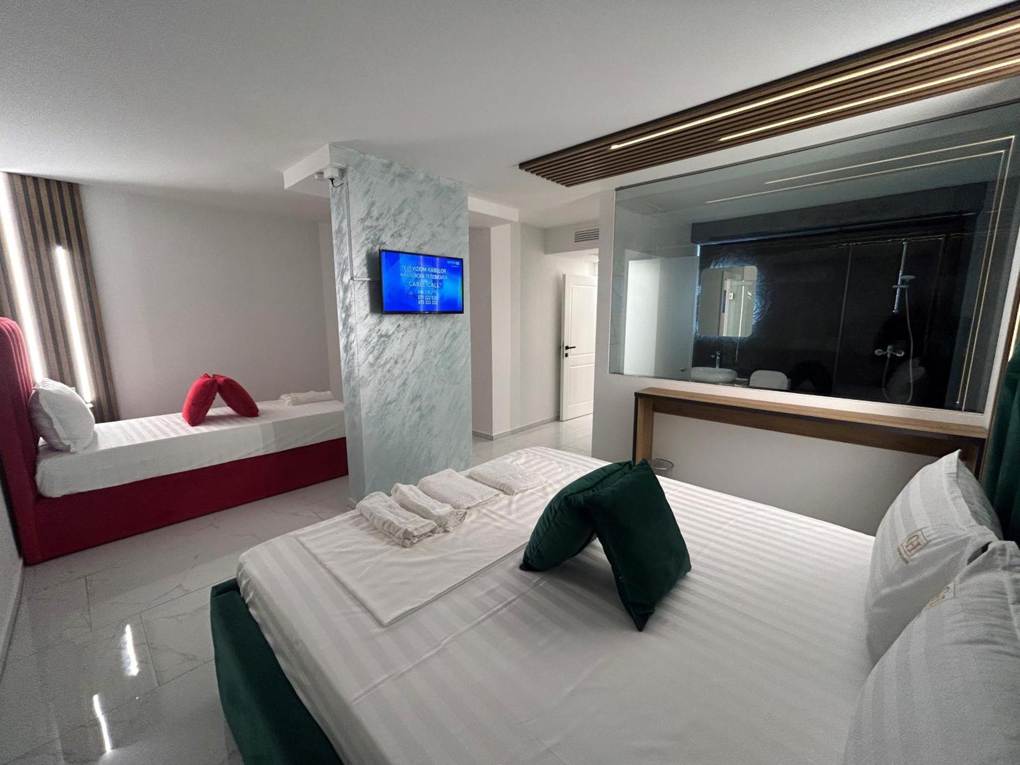 Comfort Hotel Struga Exterior photo